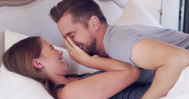 Video Footage Happy Young Couple Sharing Affectionate Moment Bed Home — Stockvideo