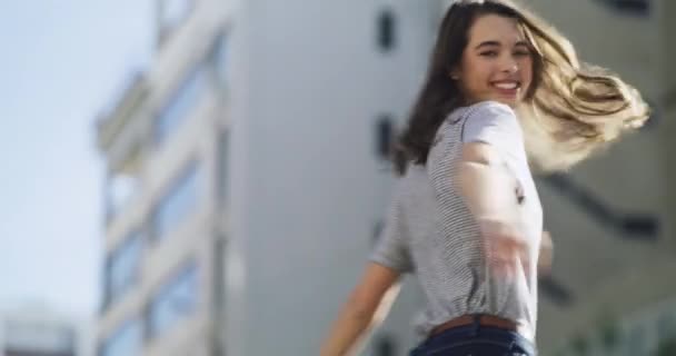 Video Footage Attractive Young Woman Twirling Smiling While City Day — Stockvideo