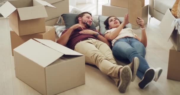 Video Footage Affectionate Young Couple Having Discussion While Lying Floor — Stock video