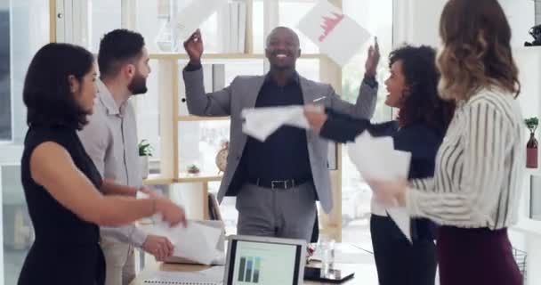 Video Footage Diverse Group Businesspeople Celebrating Giving Each Other High — Vídeo de stock