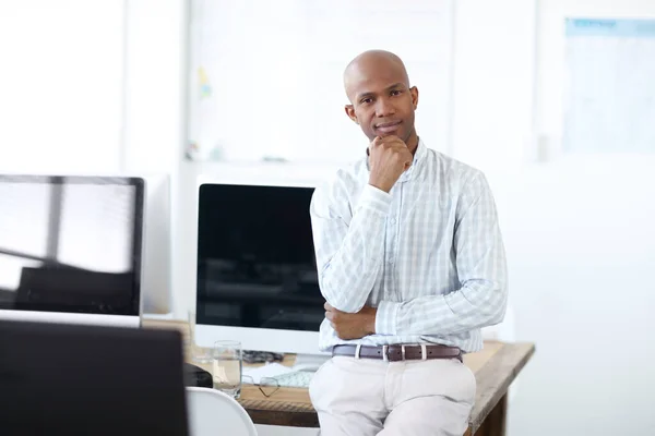 Portrait Thoughtful Looking African American Businessman Leaning Desk Lined Computers — 图库照片