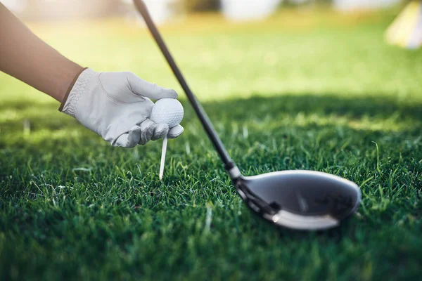 Closeup Shot Unrecognizable Person Putting Golf Ball Top Golf Peg — Φωτογραφία Αρχείου