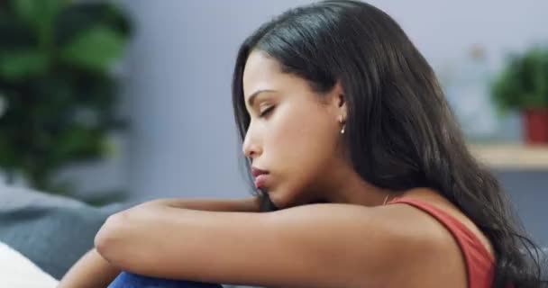 Video Footage Beautiful Young Woman Looking Upset Resting Her Head — Vídeo de Stock