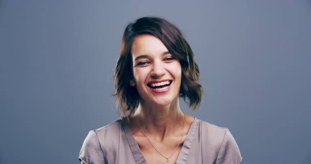 Video Footage Young Woman Laughing Grey Background — Video Stock