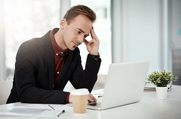 Young Businessman Looking Stressed Out While Working Laptop Office — Zdjęcie stockowe