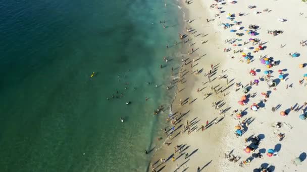 Drone Footage Unrecognisable People Relaxing Beach — 图库视频影像