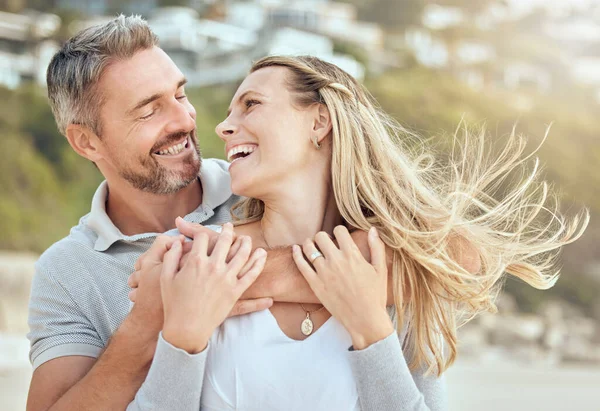 Happy Loving Mature Caucasian Couple Enjoying Romantic Date Beach Together — Stockfoto