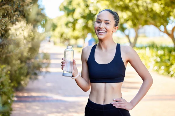 Portrait One Fit Young Mixed Race Woman Taking Rest Break — Stockfoto