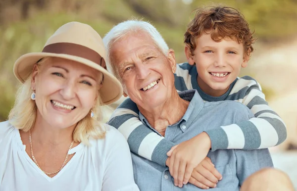 Happy Caucasian Grandparents Sitting Grandson Beach Adorable Happy Child Bonding —  Fotos de Stock