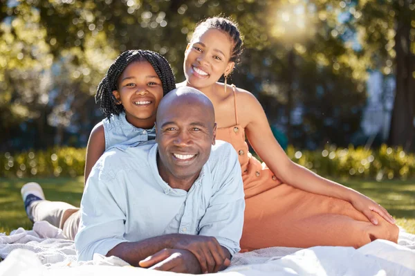 Portrait Happy African American Family Three Spending Quality Time Together — Stockfoto