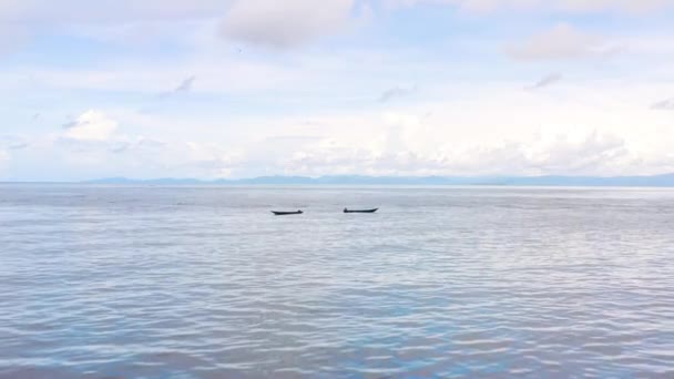 Video Footage Two Unrecognizable People Canoeing Sea Day — Stockvideo