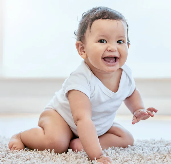 Adorable Baby Girl Crawling Floor Home — 图库照片