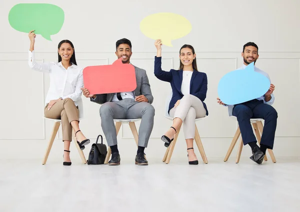 Group Diverse Businesspeople Holding Speech Bubble While Waiting Interview Team — ストック写真