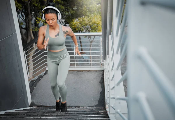 Young Fit Athletic Mixed Race Woman Running Stairs Outdoor Workout — Fotografia de Stock