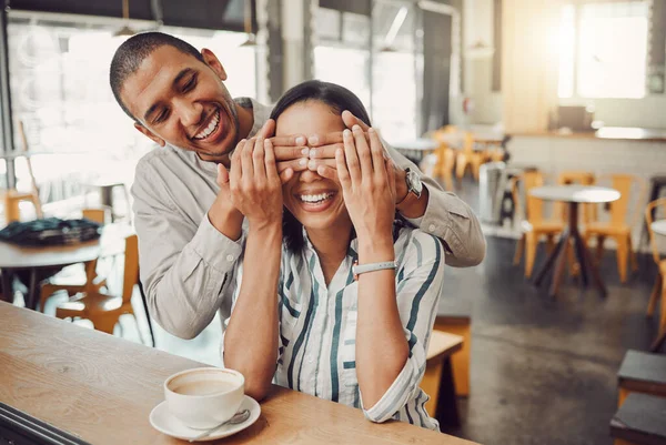 Cheerful Young Man Covering His Girlfriends Eyes Surprising Her While — Fotografia de Stock