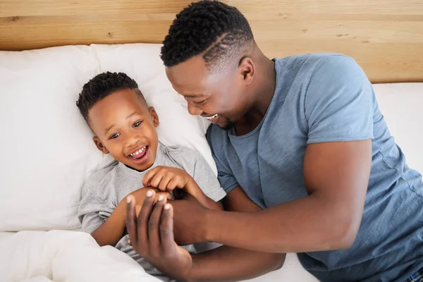 High Angle Shot Father His Son Relaxing Together Bed Home — Stock Photo, Image