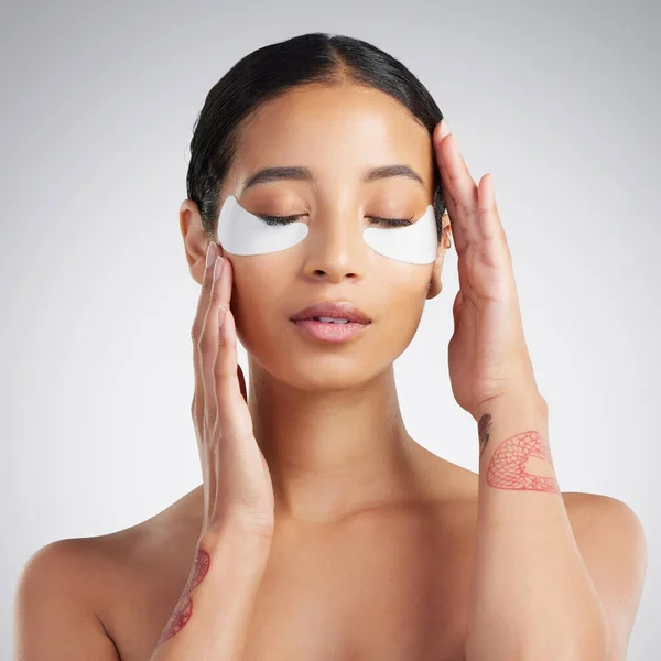 Young Beautiful Mixed Race Woman Wearing Eye Patches Hispanic Model — Stok fotoğraf