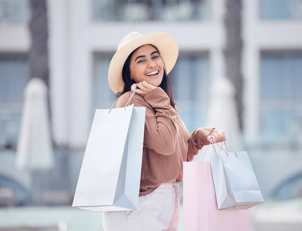Happy Young Woman Spending Day Shopping — Foto Stock