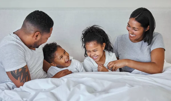 Beautiful Young Family Talking Bonding Bed Together — 图库照片