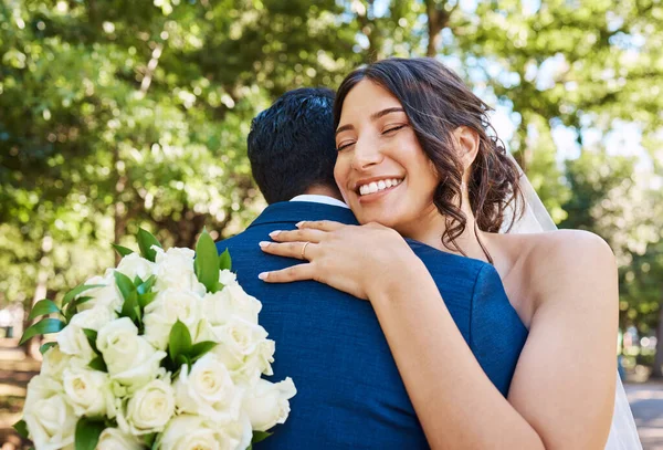 Beautiful Joyful Bride Holding Bouquet Embracing Her Husband Happy Newlywed — стоковое фото