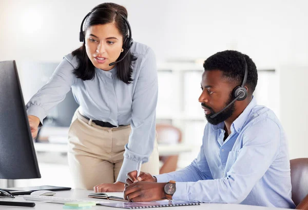 Young Caucasian Call Centre Telemarketing Agent Training New African American — Stockfoto