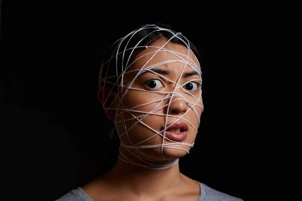 Young Woman Wrapped String Dark Background — Fotografia de Stock