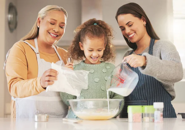 Little Girl Baking Her Mother Grandmother Home — Stock Fotó