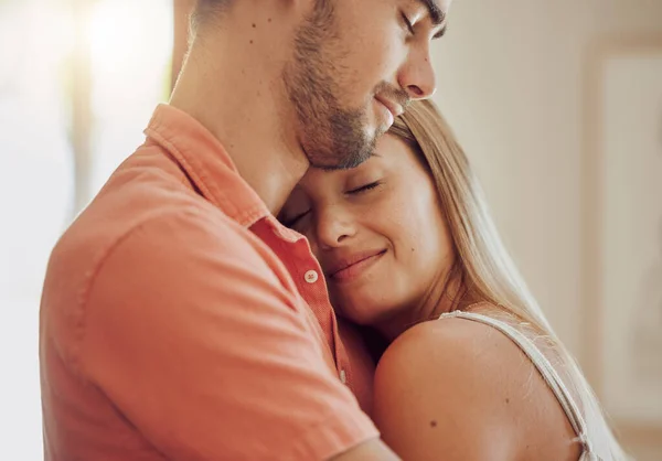 Young Couple Spending Time Together Home — Fotografia de Stock