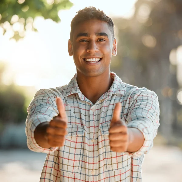 Young Man Giving Thumbs Farm — Foto Stock