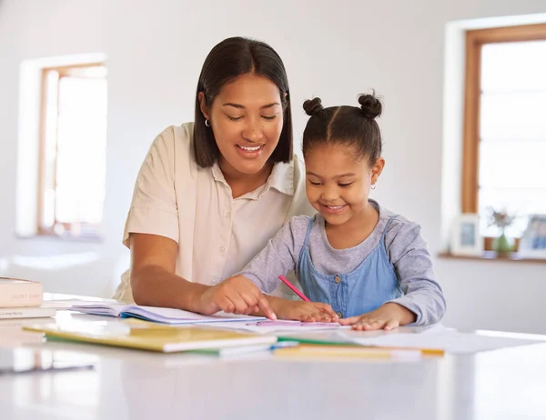 Mixed Race Girl Learning Studying Homeschool Mom Woman Helping Daughter — Stockfoto