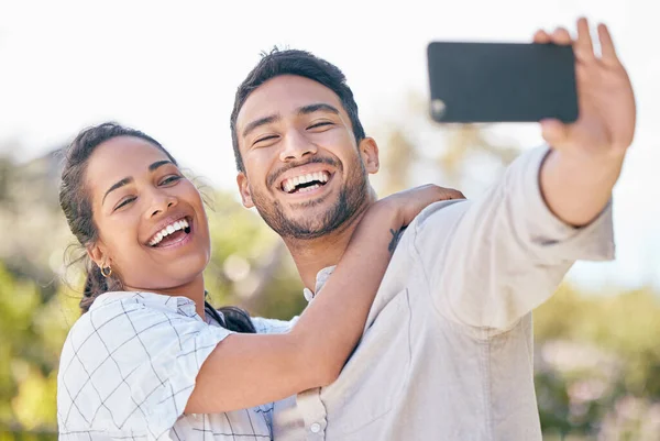 Love Showing Our Love Young Couple Taking Selfie While Spending —  Fotos de Stock