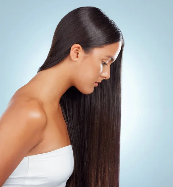 Hispanic Brunette Woman Long Lush Beautiful Hair Posing Looking Serious — Zdjęcie stockowe