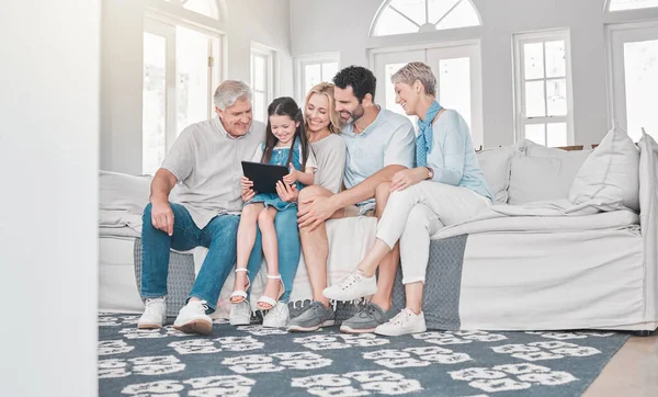 Always Good Together Family Using Digital Tablet While Sitting Sofa — Foto Stock