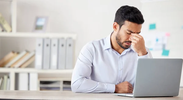Young Mixed Race Businessman Suffering Headache Working Laptop Office Alone — Fotografia de Stock