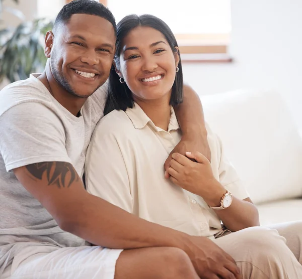 Portrait Smiling Mixed Race Couple Sitting Together Home Loving Affectionate — Photo