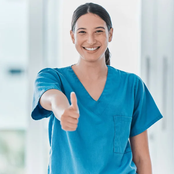 Better Wellness Wish You Portrait Young Doctor Showing Thumbs Hospital — Stock Photo, Image