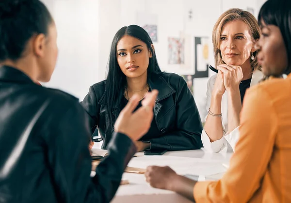 Join Conversation Group Businesswomen Meeting Work — Stockfoto