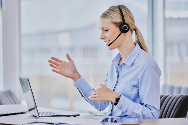 Young Caucasian Female Call Centre Agent Talking Headset Doing Hand — Fotografia de Stock