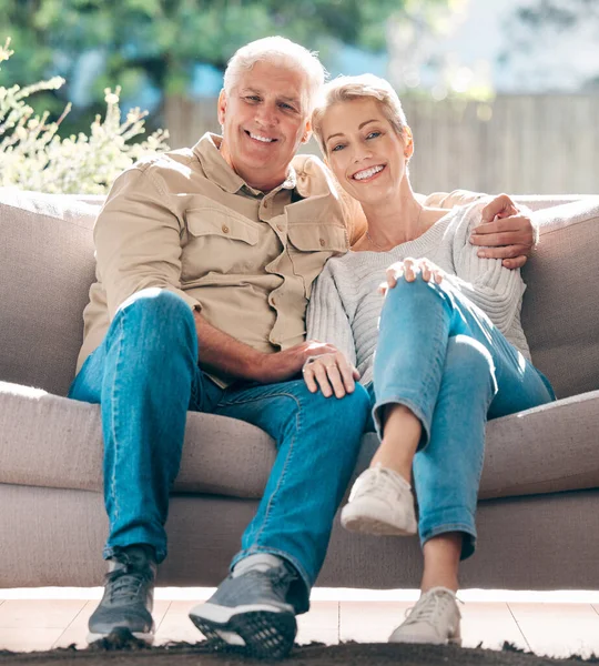 Best Life Partner Far Portrait Happy Senior Couple Relaxing Sofa — Foto de Stock
