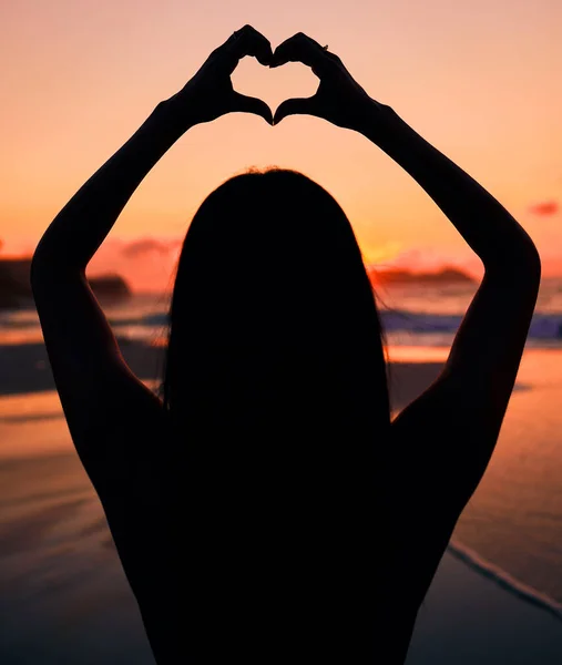 Love What Makes Human Unrecognizable Woman Holding Heart Her Hands — Stok fotoğraf