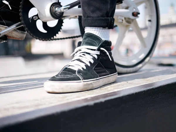 Ready Ride Unrecognizable Man Riding His Bmx — Stock fotografie