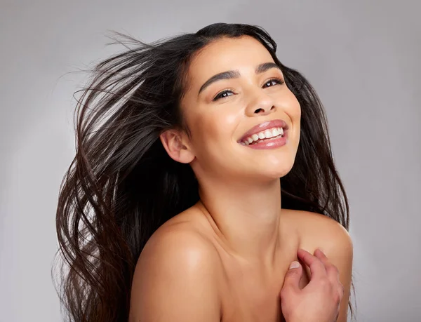 Nothing Compares Wind Blowing Your Hair Studio Portrait Attractive Young — Foto Stock