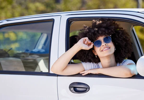 Vanilla Skies Beautiful Young Woman Enjoying Adventurous Ride Car — стоковое фото