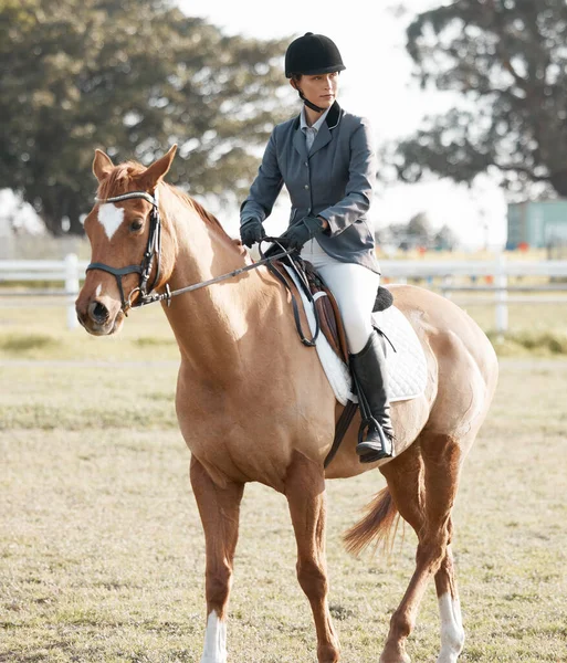 She Loves Horseriding Full Length Shot Young Female Jockey Riding — ストック写真