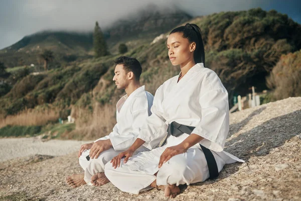 Keep Calm Train Two Young Martial Artists Meditating While Practicing — Stok fotoğraf