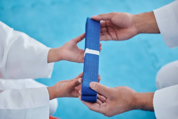 Today Blue Belt Tomorrow Black Belt Unrecognisable Man Handing His — Photo