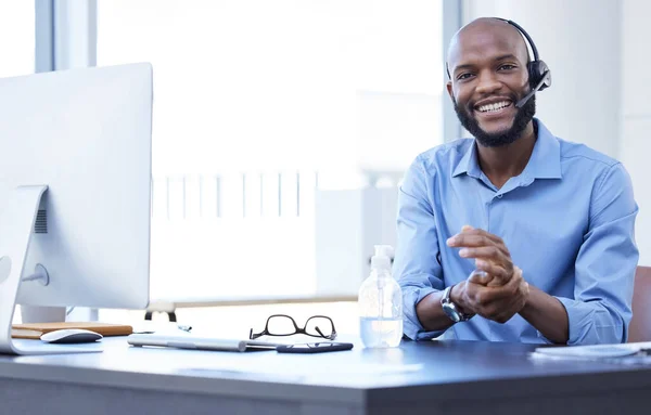 Friendliest Call Center Agent Young Male Call Center Agent Working — Stockfoto