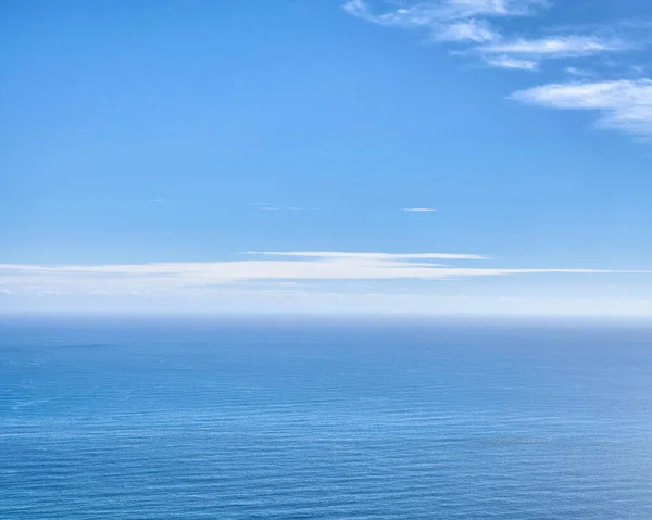 Ocean Landscape Copy Space Serene Quiet Water Blue Horizon Peaceful — Φωτογραφία Αρχείου