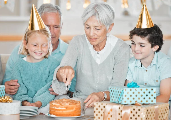 Two Adorable Little Kids Celebrating Birthday Home Grandparents — Foto de Stock