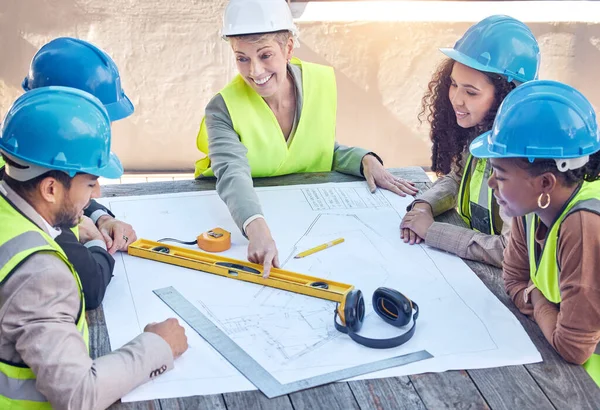 Making Sure Everything Goes According Plan Group Construction Workers Discussing — Stockfoto